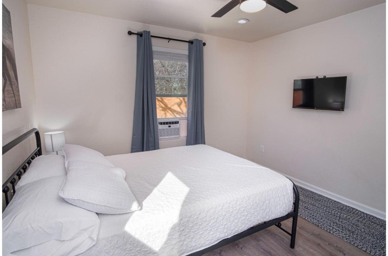 Adorable 2Br Guesthouse Close To Riverwalk And Dt San Antonio Zimmer foto