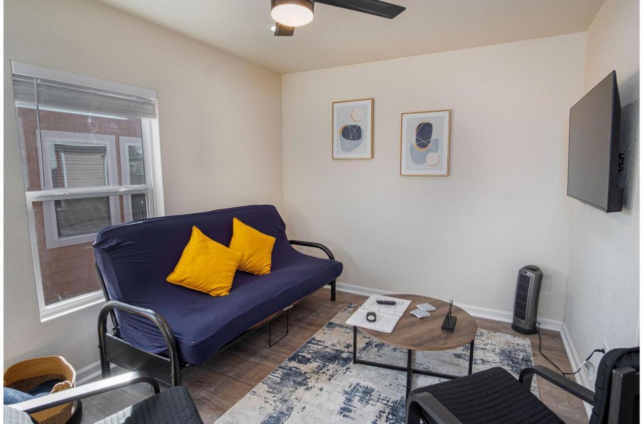 Adorable 2Br Guesthouse Close To Riverwalk And Dt San Antonio Zimmer foto